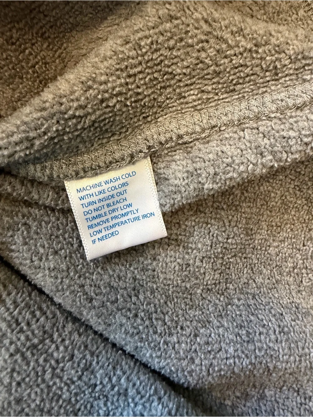 Southern Tide Boys' Size Large Samson Peak Sweater Fleece Vest, Gray/Grey